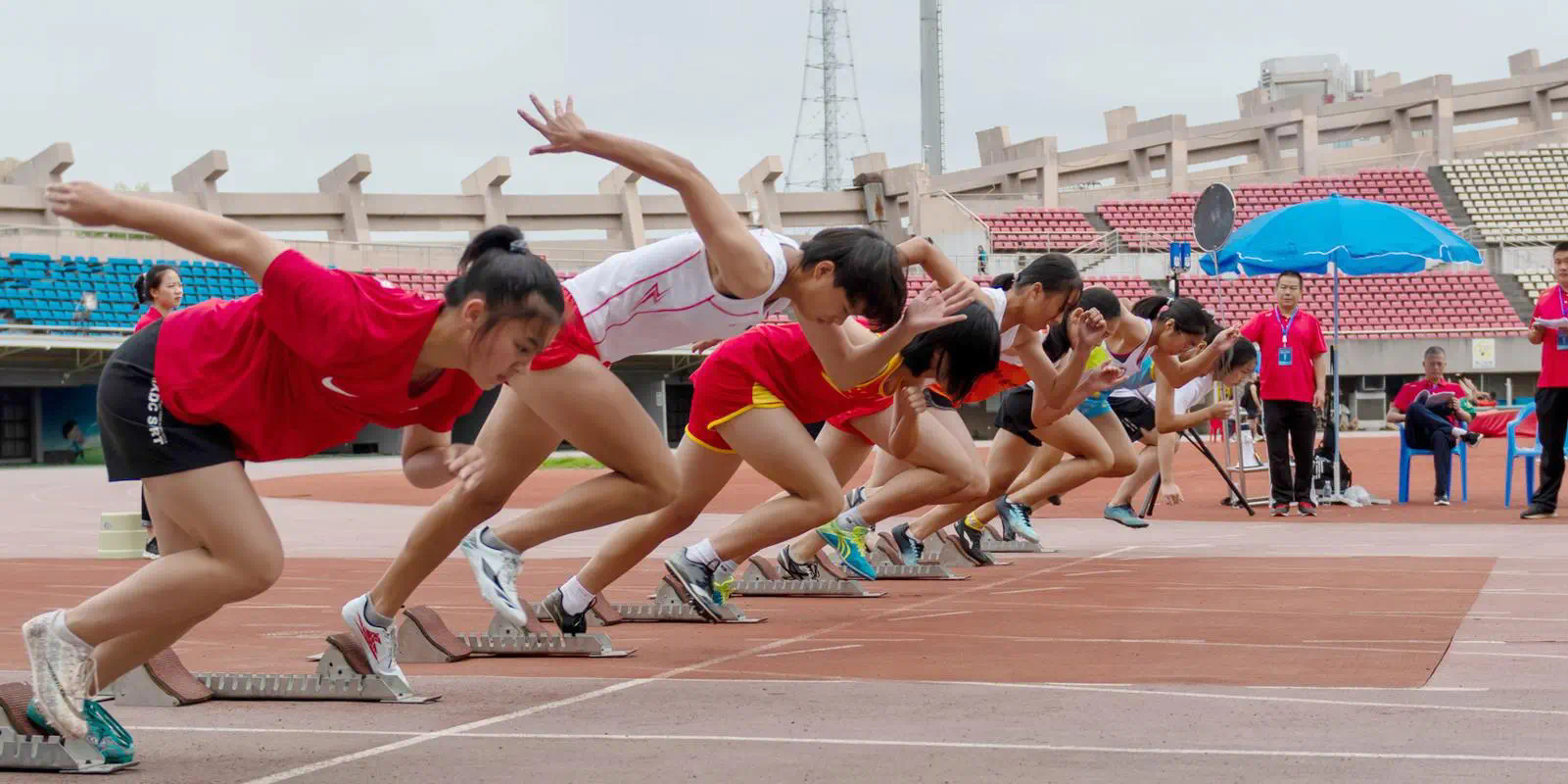 天龙网球拍的价位怎么样